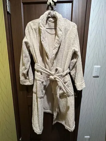 젤라또피케 베이지 목욕 가운 가운