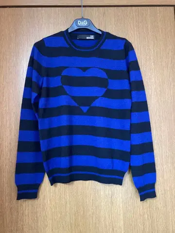 러브 모스키노 하트 스웨터