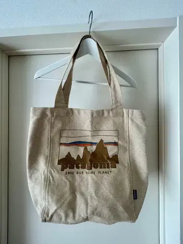 patagonia 토트백 아이보리색