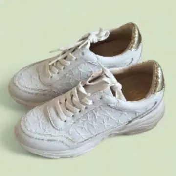 미소페 별 패턴 화이트 스니커즈 골드 힐 2024년 모델