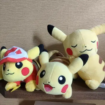 피카츄 봉제 인형 3개 세트