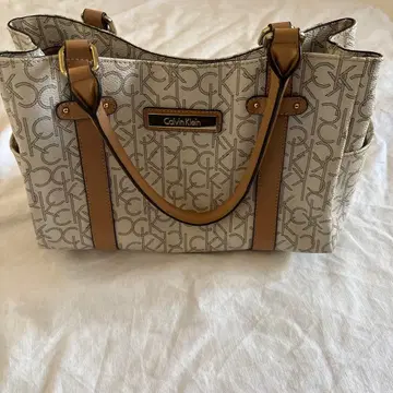 Calvin Klein 토트백