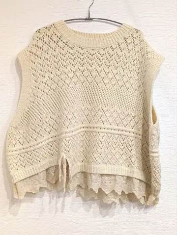 [ 새상품급 ] Raglana 아이보리 니트 베스트