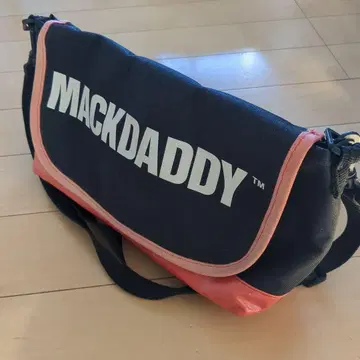 MACKDADDY 메신저 백 블랙/오렌지