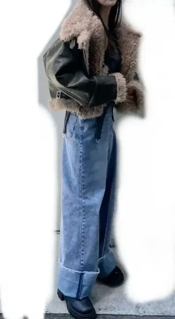 빈티지 스타일 숏 페이크 무스탕 카키