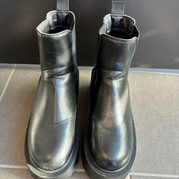 블랙 사이드 고어 부츠 통굽