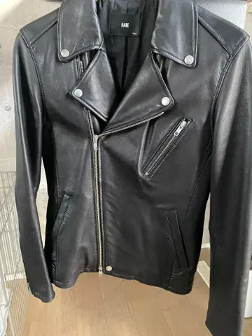 블랙 가죽 라이더 자켓