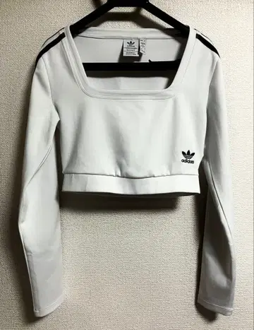 adidas 크롭 기장 상의