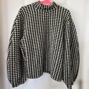 미사용 새상품 ZARA 니트 스웨터 M