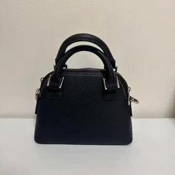 블랙 가죽 느낌 미니 핸드백