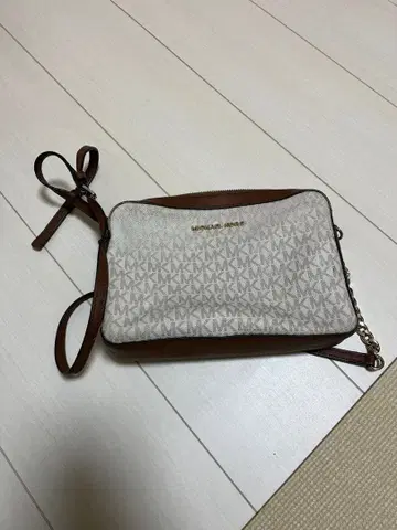 MICHAEL KORS 숄더백 MK 로고