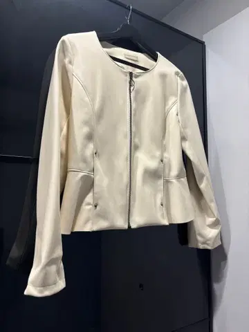 인조 가죽 블루종 에크루 38