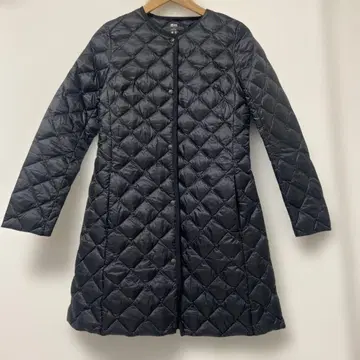 [유니클로] 새상품급 울트라 라이트 다운 컴팩트 퀼팅 롱 블랙