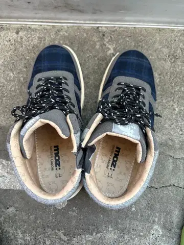 moz 네이비 그레이 하이컷 스니커즈