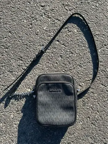 MICHAEL KORS 블랙 숄더백