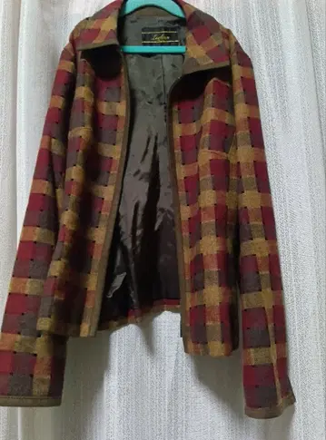 Lathia 빨간색과 노란색 체크 무늬 자켓