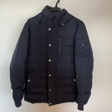 네이비 후드 부착 다운 자켓