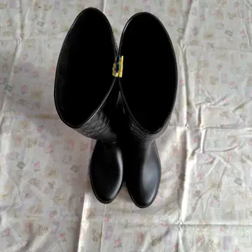 Felicia Felice 블랙 퀼팅 롱 부츠