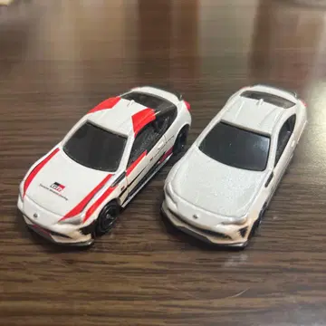 토미카 4D TOYOTA 86GR 2대