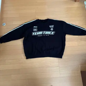 TERIM TWICE 맨투맨 XL 사이즈