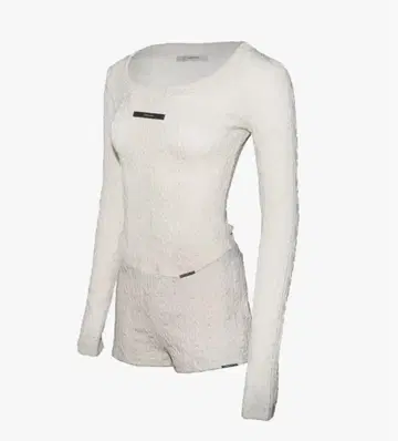 theredthread S cable knit ensemble ivory