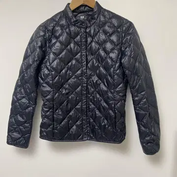 유니클로 울트라 라이트 다운 자켓 노카라 자켓 블랙 M