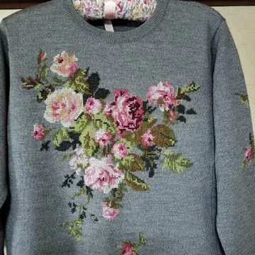 자수 스웨터