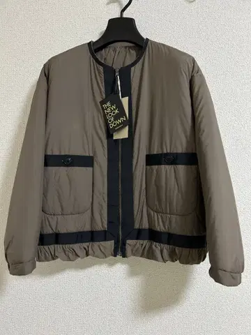 택 포함 새상품 INED 바이컬러 리버서블 다운 이네드