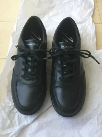 여성용 [ HAWKINS ] 호킨스 로우컷 스니커즈 HW20394