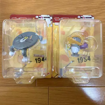 복권 톰과 제리 피규어 책상이 된 톰 완패한 태피