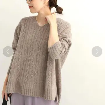 [ 어반 리서치 도어스 ] ( F ) 해밀턴 울 아란 패턴 V넥 베이지