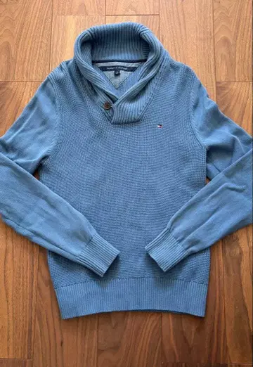 새상품급 타미힐피거 스웨터