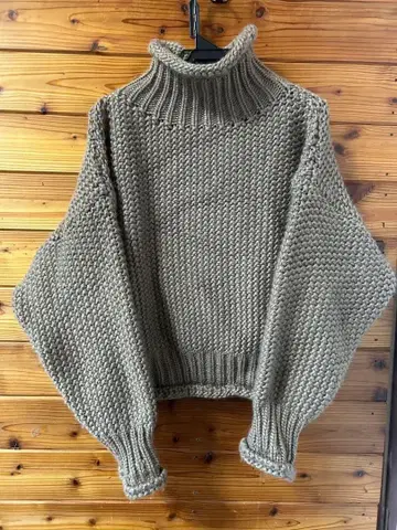 그레이지 하이넥 니트 스웨터 H&M 스타일 루즈핏