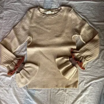 릴리 브라운 니트