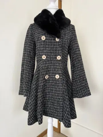 미셸 마카롱 michell Macaron 플레어 코트 블랙 F 사이즈