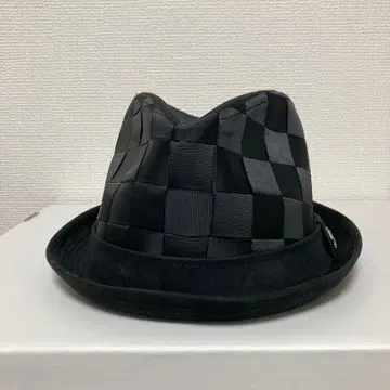 크리스티 햇 새상품급