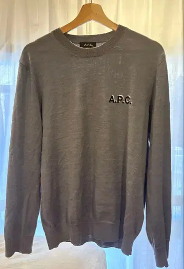 A.P.C. 그레이 스웨터 M 사이즈
