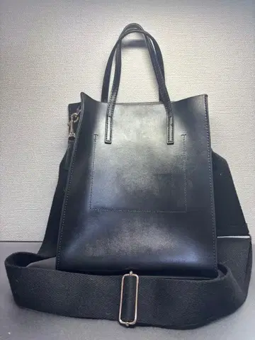 블랙 레더 토트백