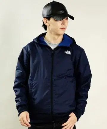 The North Face 네이비 후드 부착 자켓