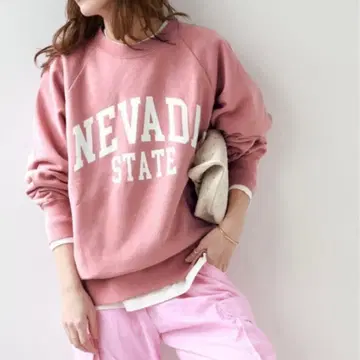 저널 스탠다드 리룸 로고 맨투맨 핑크 트레이닝복