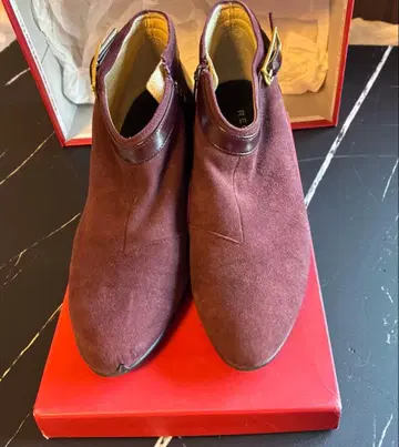 REGAL 와인 레드 스웨이드 부티