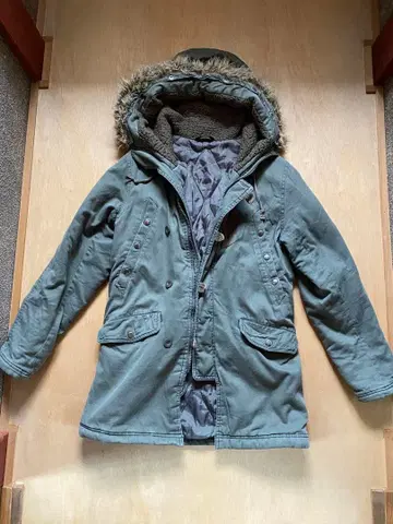 밀리터리 자켓 퍼 후드 부착