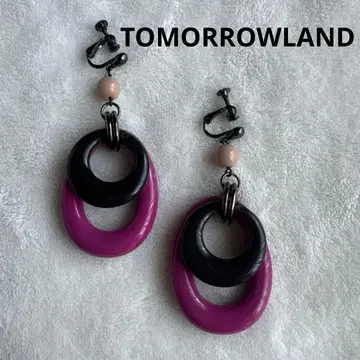 흠집 있음 TOMORROWLAND 귀찌 가을/겨울