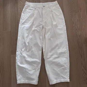 ZARA 화이트 치노 팬츠 L