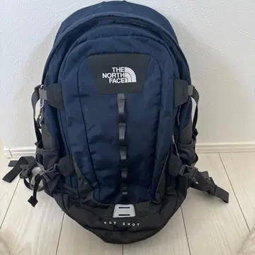THE NORTH FACE HOT SHOT 네이비 백팩