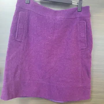 보라색 타이트 스커트 울 계열 소재 사이드 포켓 포함