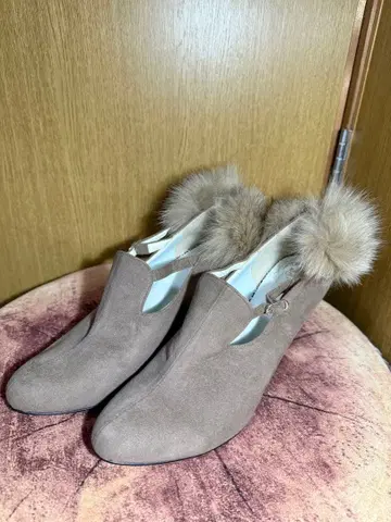 새상품 미사용 스웨이드 퍼 부티