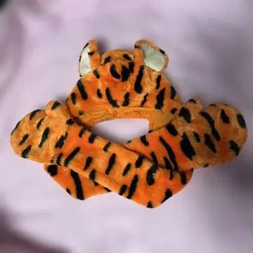 티거 머플러 캡 디즈니