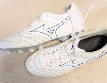 미즈노 축구화 스파이크 화이트/블루