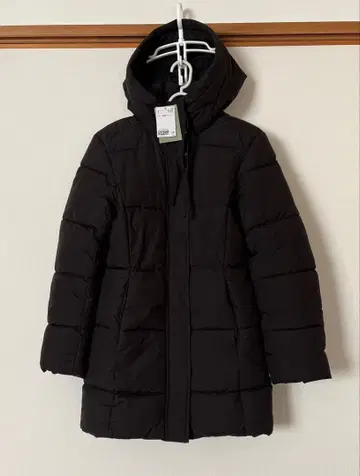 새상품 블랙 후드 부착 미디 기장 퍼프 테크 자켓